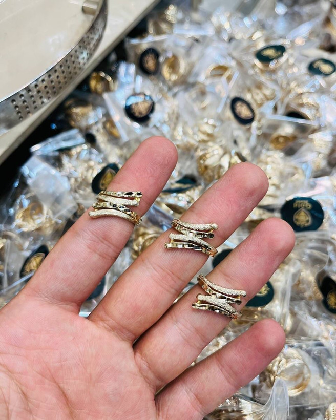طلای ارزان انشگتر طلاروس ارجینال رنگ ثابت ضدحسایت تست شده